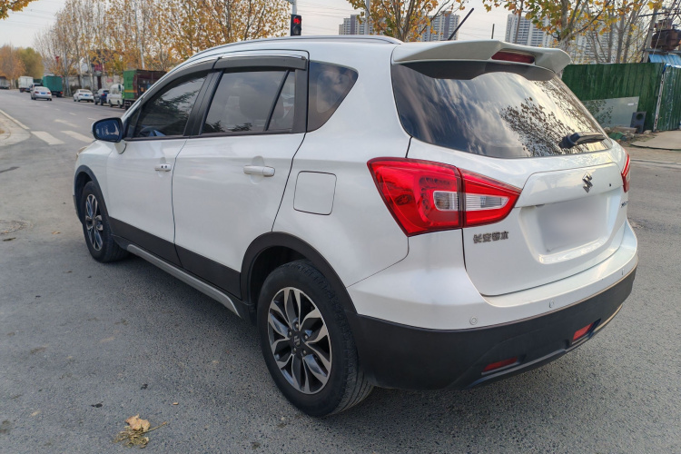 铃木 骁途 2017款 1.6L CVT两驱都市进取型车身外观6005