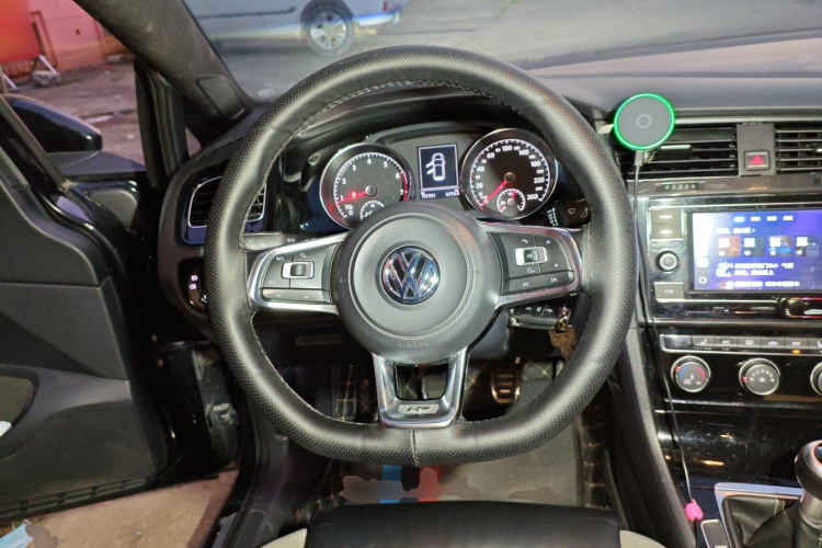 大众 高尔夫 2015款 1.4TSI 手动R-Line中控内饰13