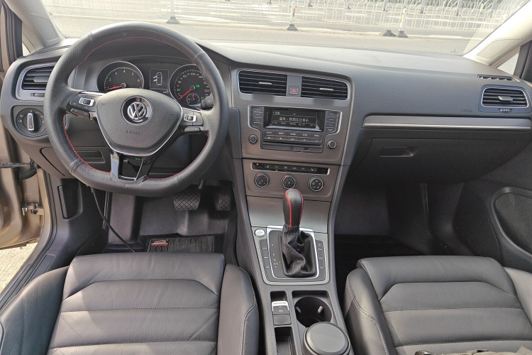 大众 高尔夫 2014款 1.4TSI 自动豪华型中控内饰12