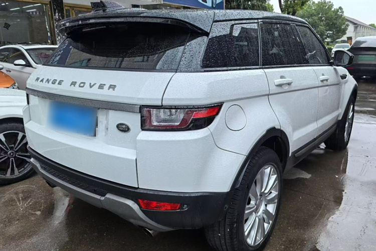 路虎 揽胜极光 2018款 240PS SE 智耀版车身外观6005