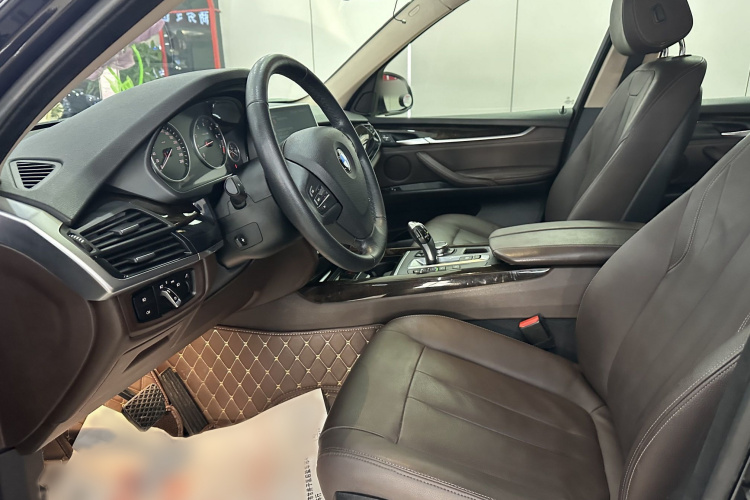 宝马X5(进口) 2015款 xDrive28i中控内饰7004