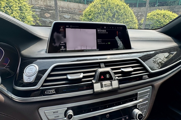 宝马7系 2021款 730Li M运动套装中控内饰7003