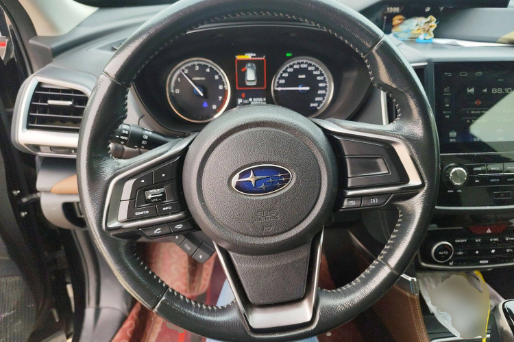 斯巴鲁 森林人 2019款 2.0i 智擎运动版中控内饰13