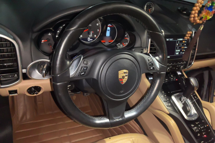 保时捷 2014款 Cayenne Platinum Edition 3.0T中控内饰13