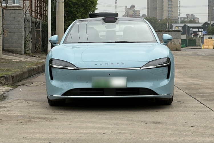 鸿蒙智行 智界S7 2025款 855km Max车身外观6006