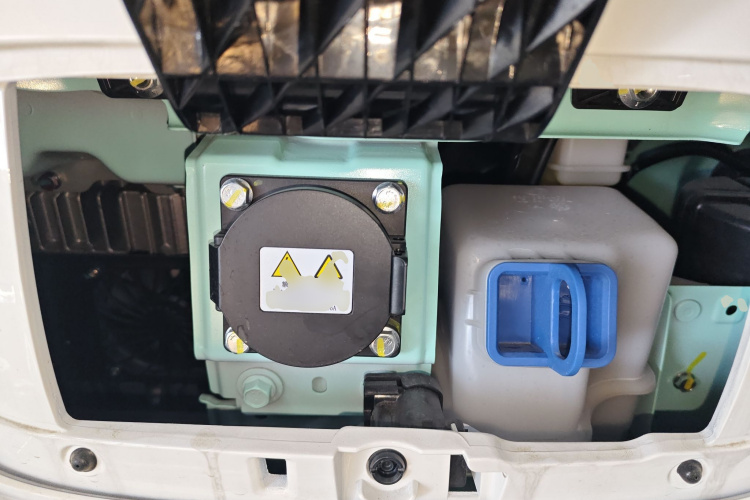 奔腾小马 2026款 222km 炫彩马局部细节24