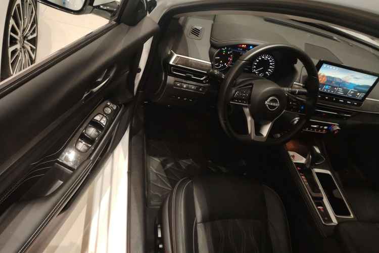 日产 天籁 2022款 2.0L XL-Upr 优享版中控内饰20
