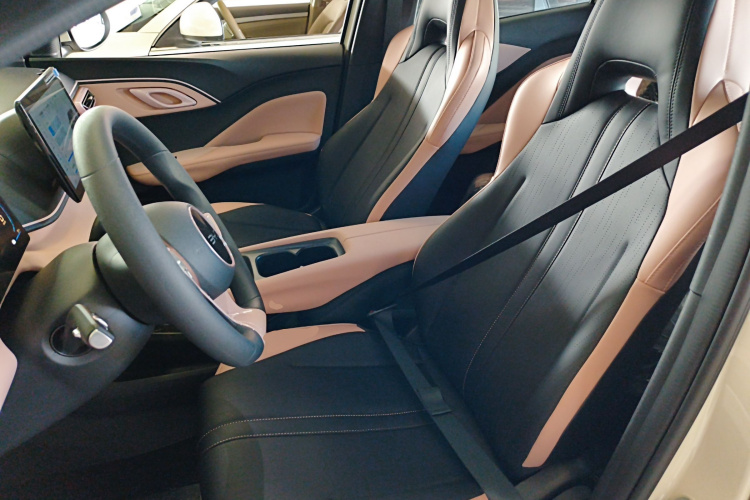 比亚迪 海鸥 2025款 智驾版 305km 活力版中控内饰19