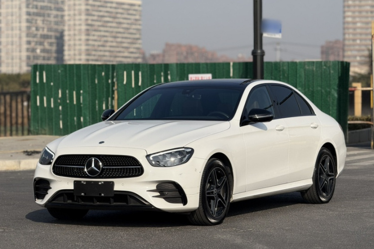 奔驰E级(进口) 2023款 E 300 时尚型运动版车身外观6009
