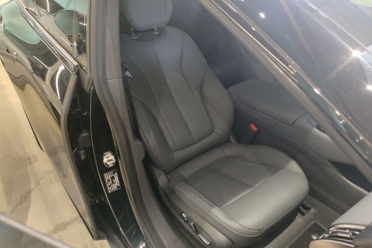 小鹏P7+ 2024款 长续航 Max局部细节41