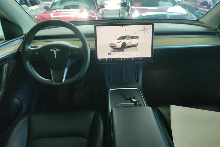 特斯拉 Model Y 2022款 改款 后轮驱动版中控内饰7002