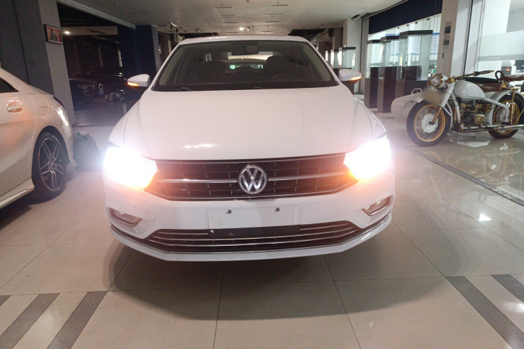 大众 宝来 2018款 1.5L 自动舒适型车身外观2