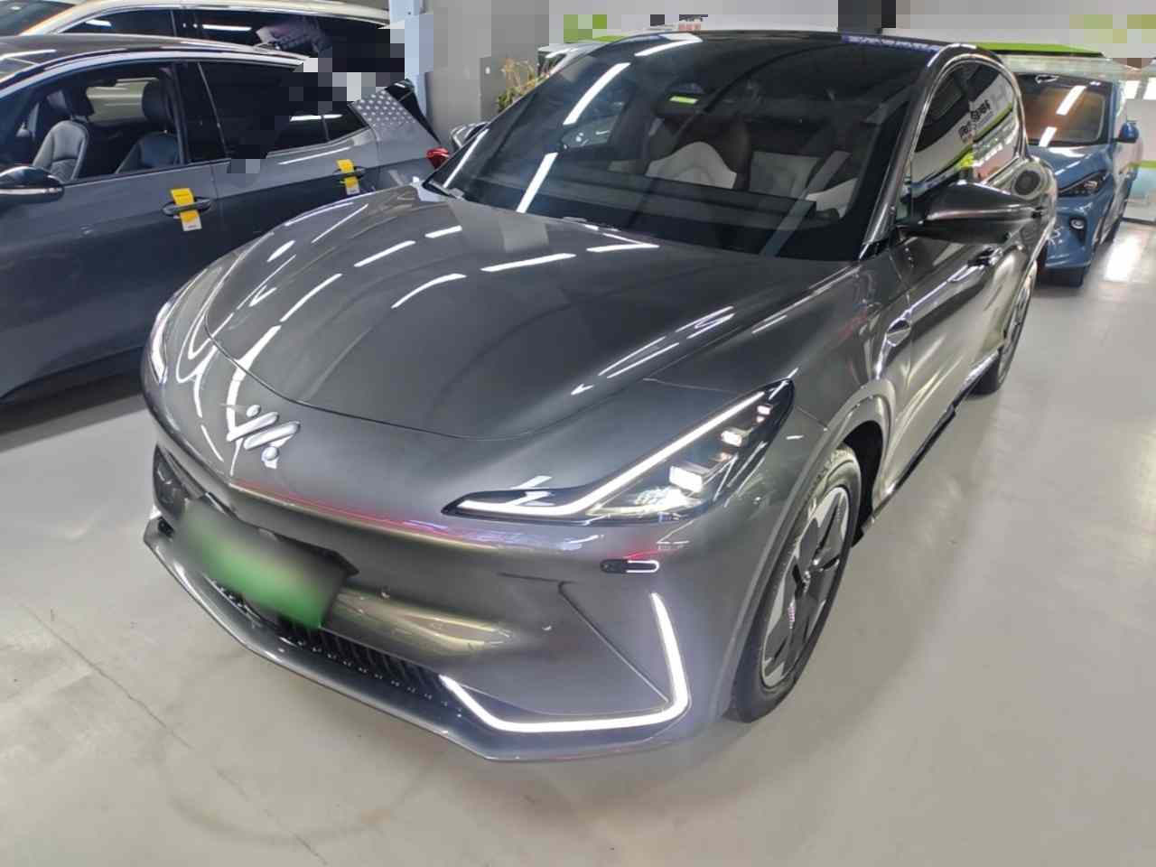 智己汽车 智己LS7 2023款 77kWh Urban Fit后驱版(2)