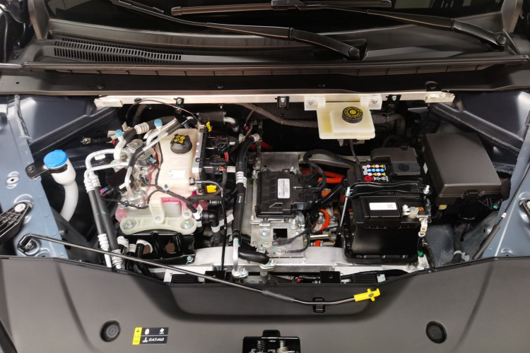 埃安 AION RT 2025款 520智豪版机舱底盘24