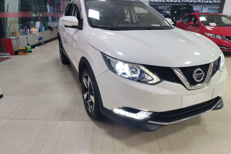 日产 逍客 2017款 2.0L CVT豪华版 国V车身外观6002