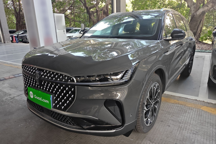 林肯 航海家 2023款 2.0T 四驱尊睿版车身外观1