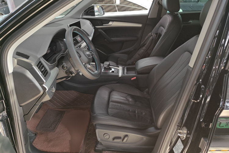 奥迪Q5L 2020款 改款 40 TFSI 荣享时尚型局部细节19