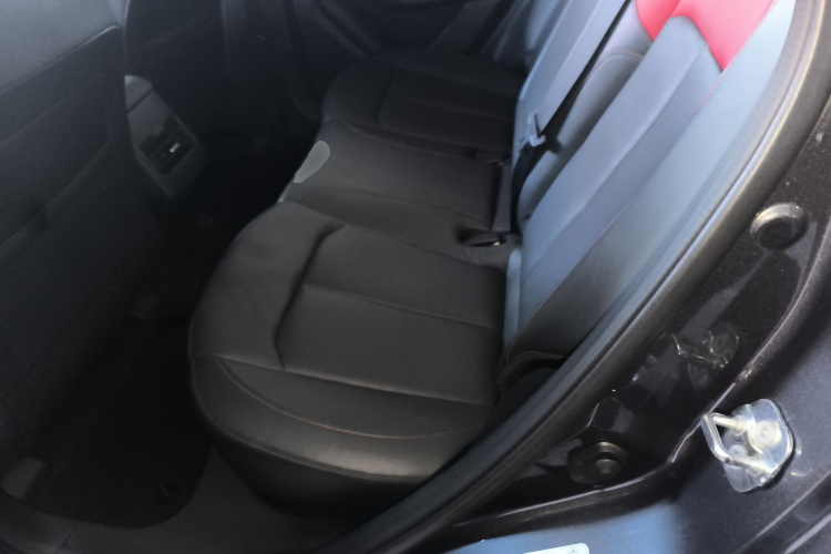 长安CS55PLUS 2022款 第二代 1.5T DCT尊贵型中控内饰21