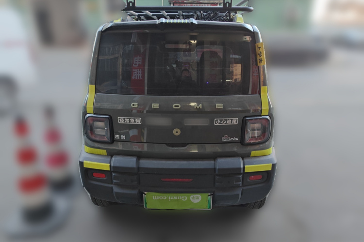 吉利银河 2024款 200km 熊猫骑士车身外观6