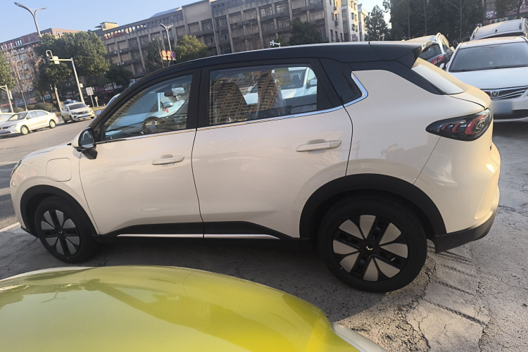 五菱汽车 缤果S 2025款 325km 尊享款车身外观4