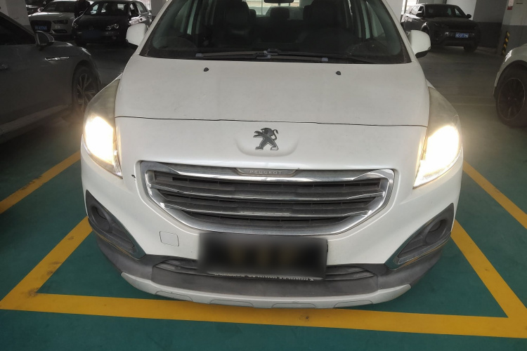 标致3008 2015款 2.0L 自动经典版车身外观2