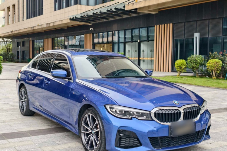 宝马3系 2022款 320Li M运动套装车身外观6006