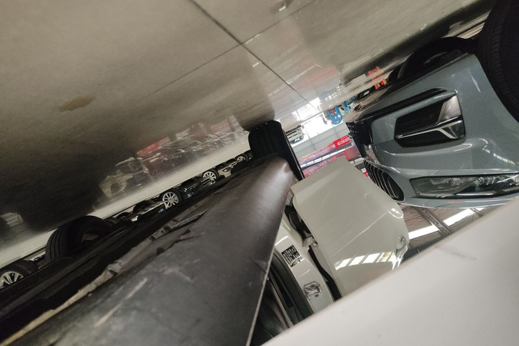 福特 福克斯 2015款 三厢 EcoBoost 125 自动超能风尚型局部细节9001