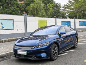 比亚迪 汉 2022款 EV 创世版 715KM前驱旗舰型