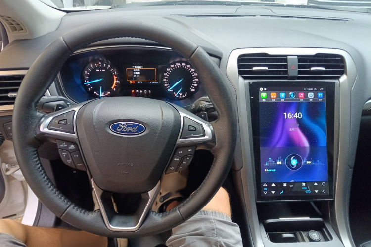 福特 蒙迪欧 2018款 EcoBoost 180 时尚型中控内饰7002