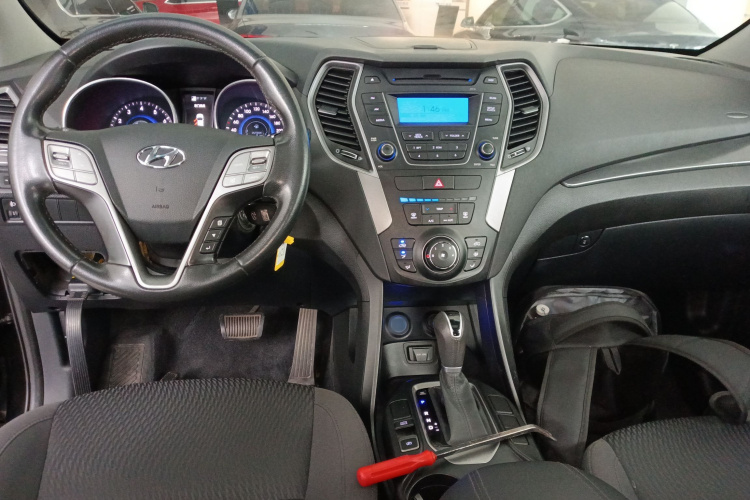 现代 胜达 2015款 2.0T 自动两驱舒适型 5座中控内饰7002