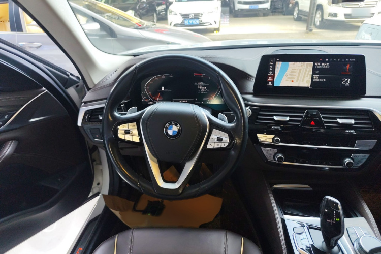 宝马5系 2020款 530Li 领先型 豪华套装局部细节13