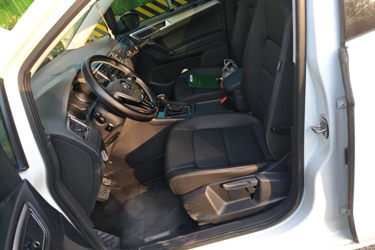 大众 高尔夫·嘉旅 2019款 280TSI 自动好奇型 国V中控内饰19