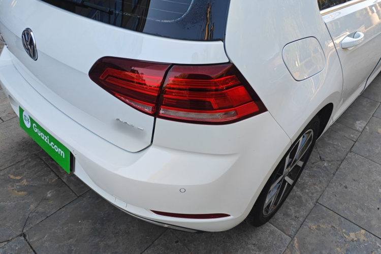 大众 高尔夫 2020款 280TSI DSG舒适型车身外观9