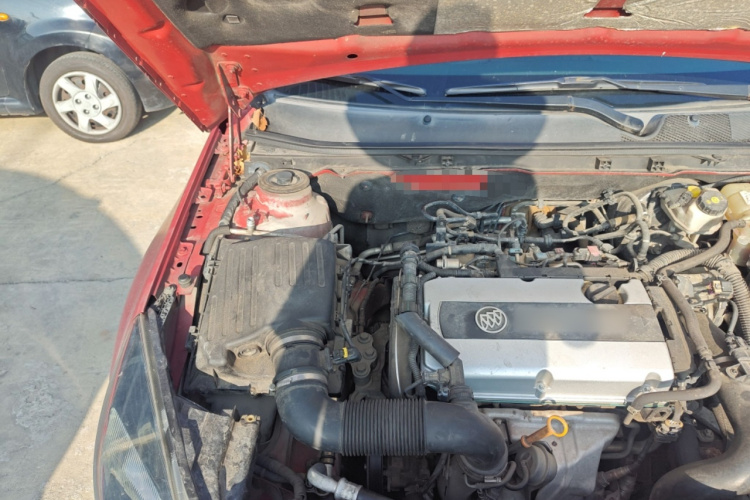 别克 君威 2014款 1.6T 时尚技术型局部细节9006