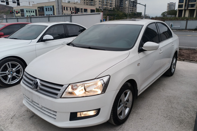 大众 桑塔纳 2015款 1.6L 自动舒适版车身外观1