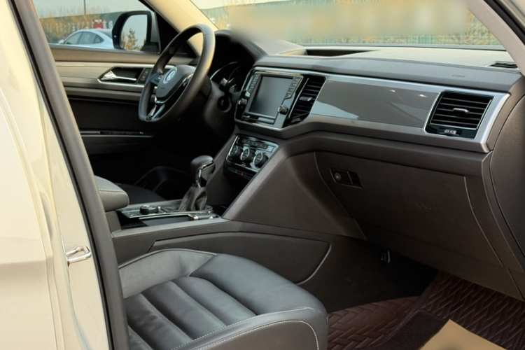 大众 途昂 2017款 380TSI 四驱豪华版局部细节9008