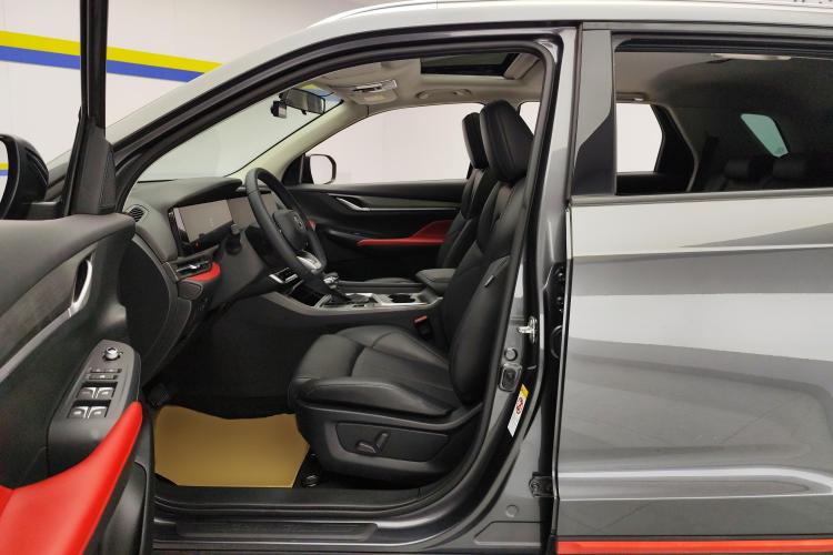 长安CS55PLUS 2021款 蓝鲸版 1.5T DCT豪华型中控内饰19