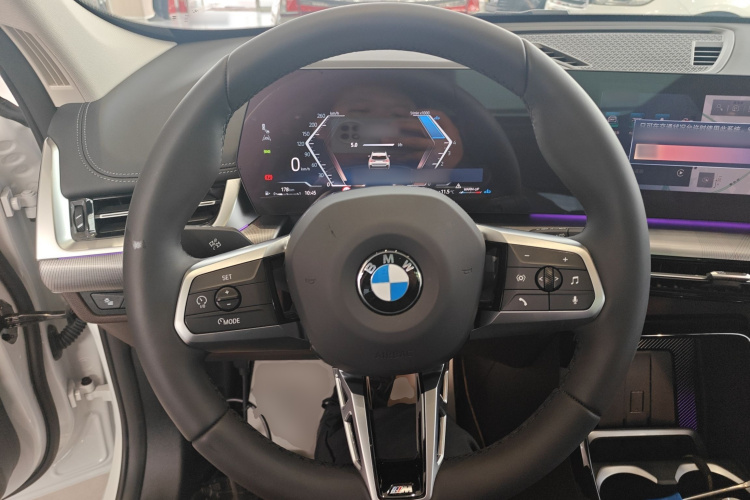 宝马X1 2024款 sDrive25Li M运动套装中控内饰13