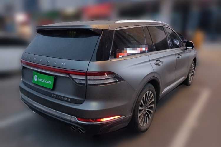 林肯 飞行家 2020款 3.0T V6 四驱尊雅版车身外观7