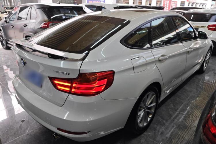 宝马3系GT 2013款 320i 领先型车身外观6005