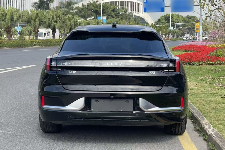 极氪001 2023款 WE版 100kWh车身外观6004