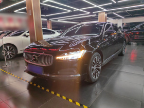 沃尔沃S90 2024款 B5 智逸豪华版