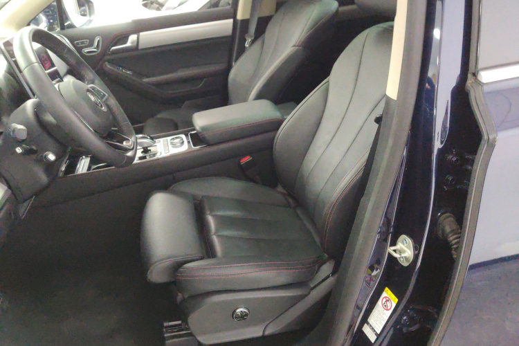 比亚迪 唐新能源 2019款 EV600D 四驱智联创世版中控内饰19