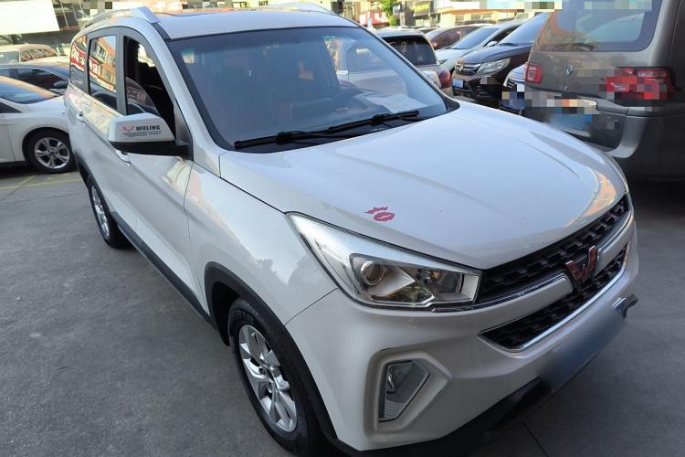 五菱汽车 五菱宏光S3 2018款 1.5L 手动豪华型 国V车身外观6002