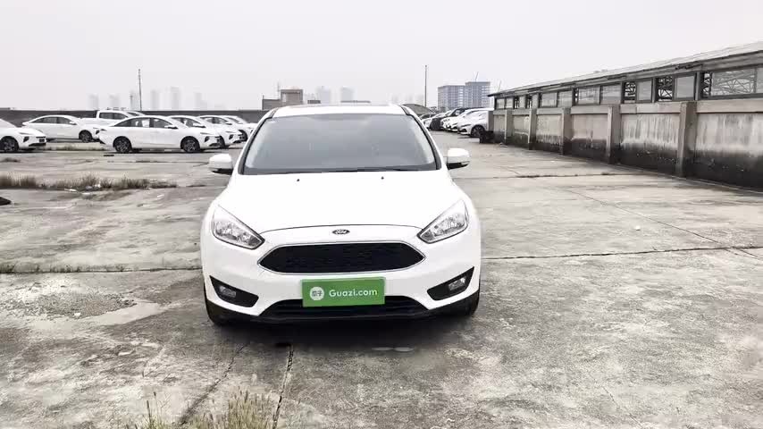 福特 福克斯 2018款 两厢经典 1.6L 自动风尚型智行版实拍1