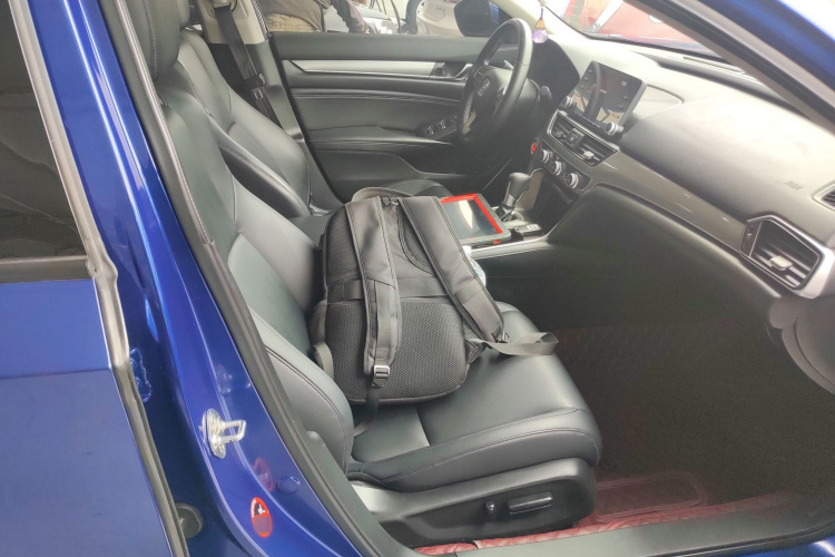 本田 雅阁 2018款 260TURBO 精英版 国V局部细节41