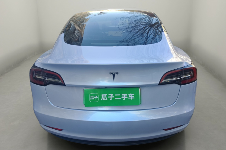 特斯拉 Model 3 2022款 后轮驱动版车身外观6