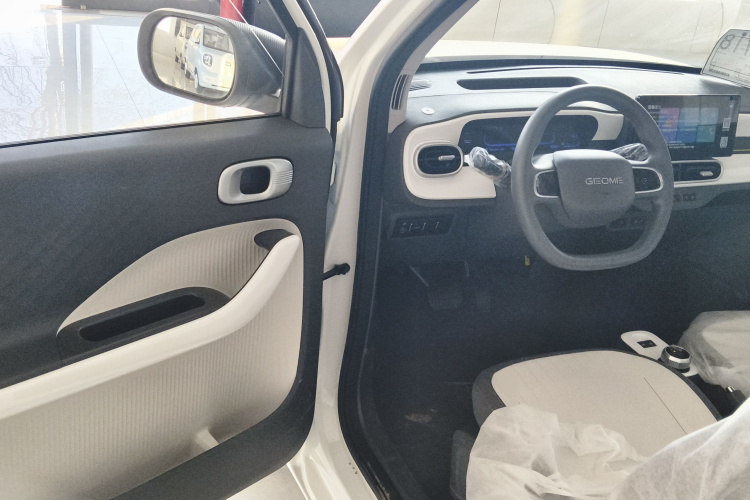 吉利银河 熊猫 2025款 210km 元气熊中控内饰20