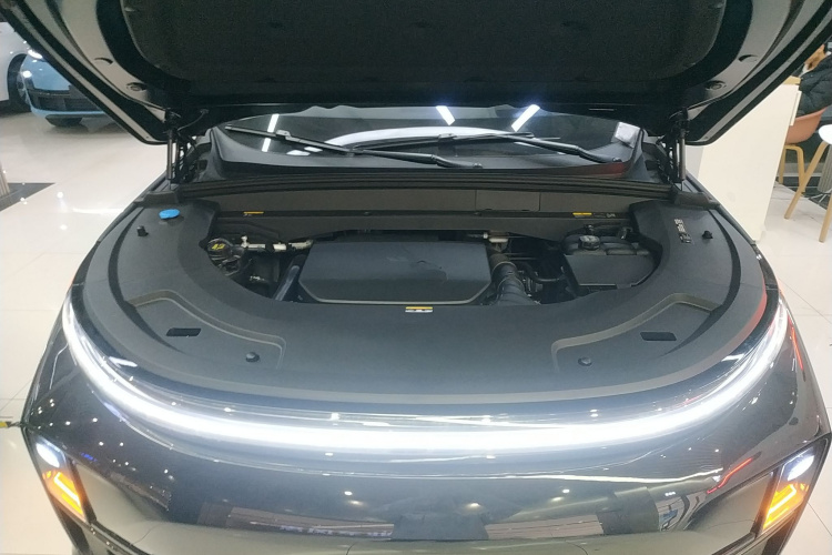 理想汽车 理想L7 2024款 MAX机舱底盘24