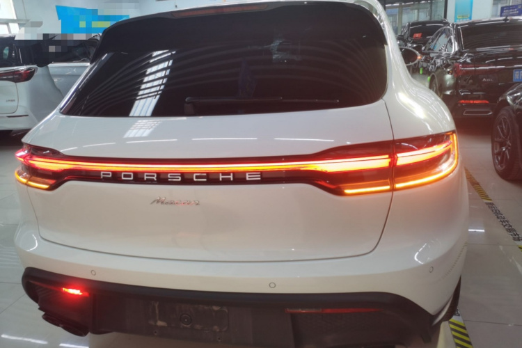 保时捷 2022款 Macan 2.0T车身外观6